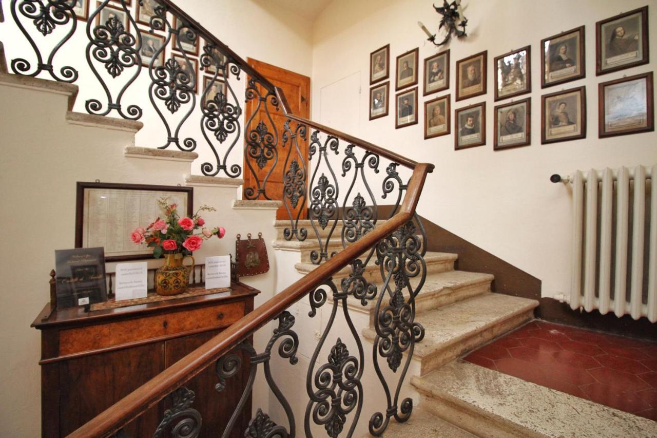 Castello Di Sovicille - Residenza D'Epoca Bed and Breakfast Εξωτερικό φωτογραφία